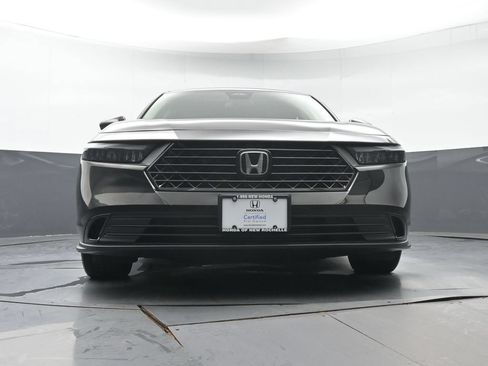 Used 2023 Honda Accord EX image 36