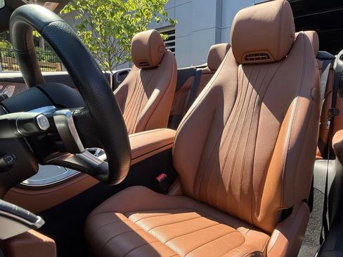 Used 2023 Mercedes-Benz E 450 4MATIC Cabriolet image 32