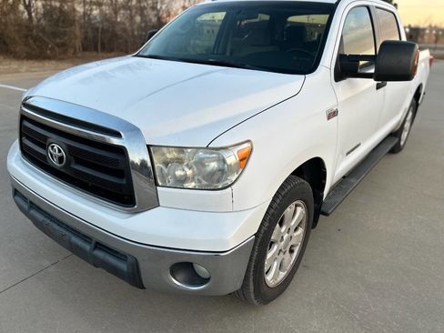 Used 2010 Toyota Tundra Grade 4x2 4dr CrewMax Cab Pick image 2