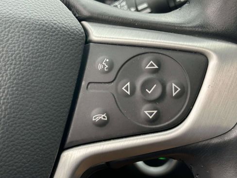 Used 2021 GMC Terrain SLE w/ Driver Convenience Package image 23