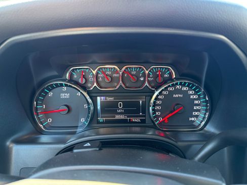 Used 2018 Chevrolet Silverado 1500 LT w/ All Star Edition image 11