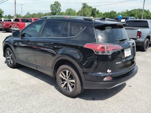Used 2017 Toyota RAV4 XLE w/ Plus Extra Value Package AWD/4WD image 3