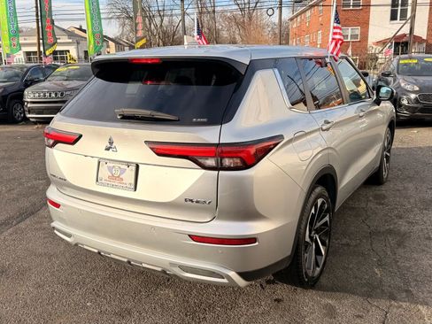 Used 2024 Mitsubishi Outlander Ralliart image 7