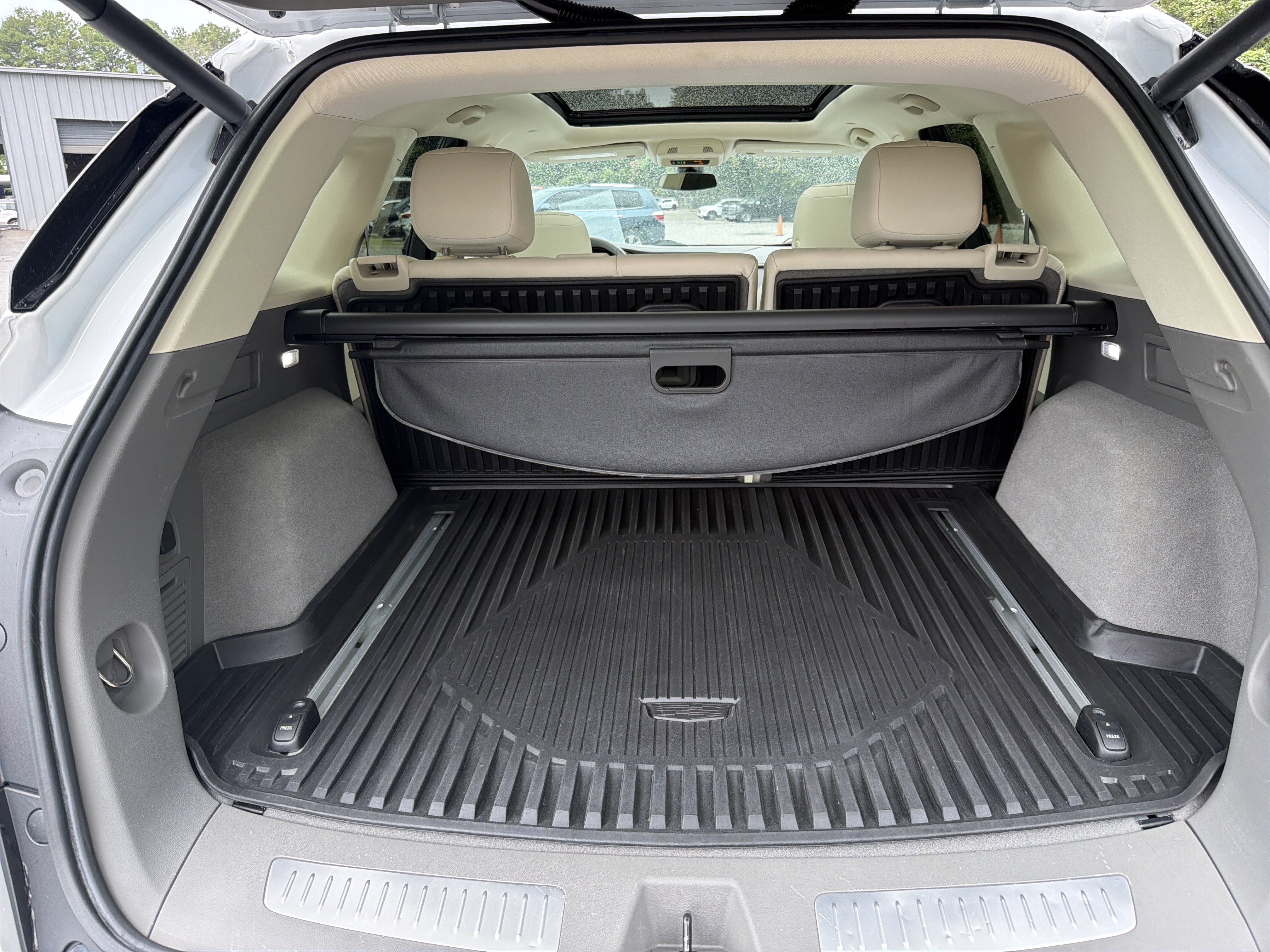 Used 2021 Cadillac XT5 Premium Luxury FWD image 19