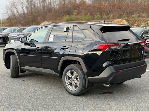 New 2025 Toyota RAV4 XLE w/ Convenience Package image 3