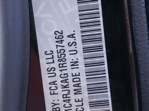 Used 2024 Jeep Grand Cherokee L Laredo image 73