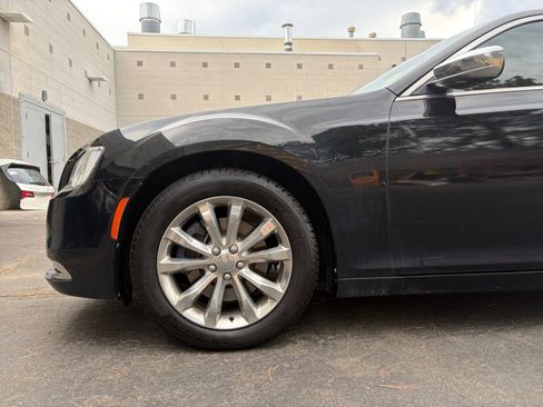 Used 2016 Chrysler 300 C AWD/4WD image 10