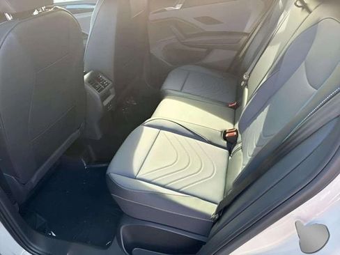 New 2026 Volkswagen Tiguan SE R-Line AWD/4WD image 7