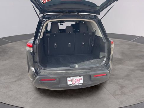 Used 2025 Nissan Pathfinder S FWD image 9