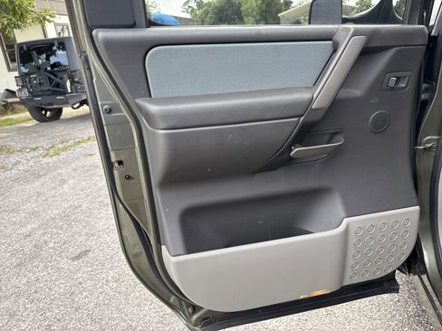 Used 2004 Nissan Titan SE image 26