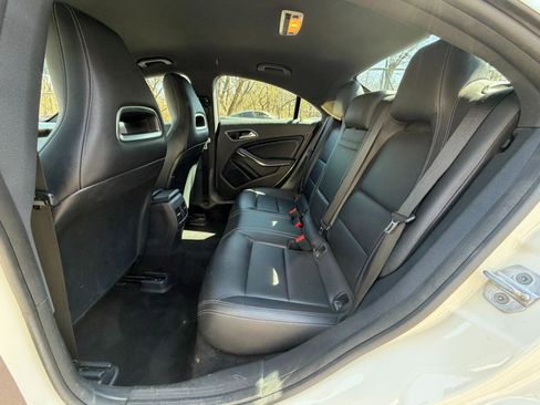 Used 2018 Mercedes-Benz CLA 250 4MATIC image 30