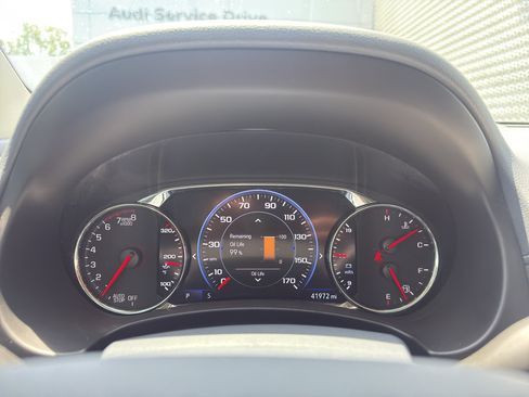 Used 2023 GMC Terrain Denali w/ Denali Premium Package AWD/4WD image 18
