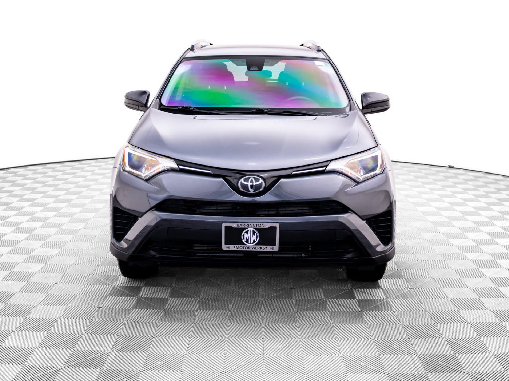 Used 2018 Toyota RAV4 LE FWD image 11
