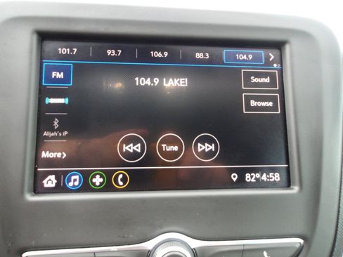 Used 2020 Chevrolet Equinox LT FWD image 22