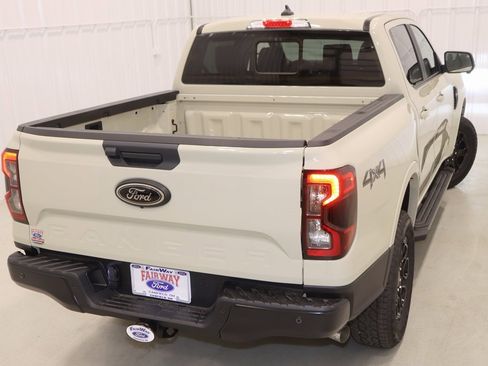 New 2025 Ford Ranger Lariat w/ Black Appearance Package image 35