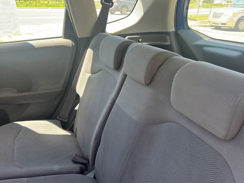 Used 2010 Honda Fit image 16