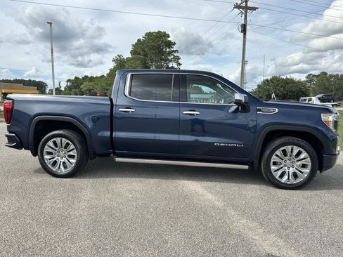 Used 2022 GMC Sierra 1500 Denali w/ Denali Premium Package AWD/4WD image 2