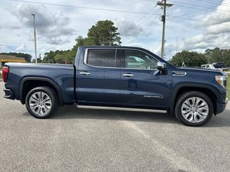 Used 2022 GMC Sierra 1500 Denali w/ Denali Premium Package AWD/4WD video 2