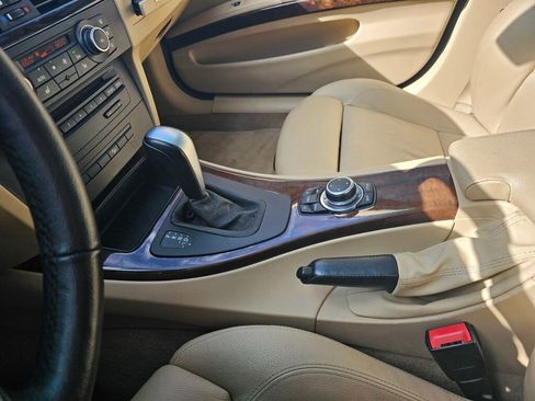 Used 2011 BMW 328i xDrive Sedan image 29