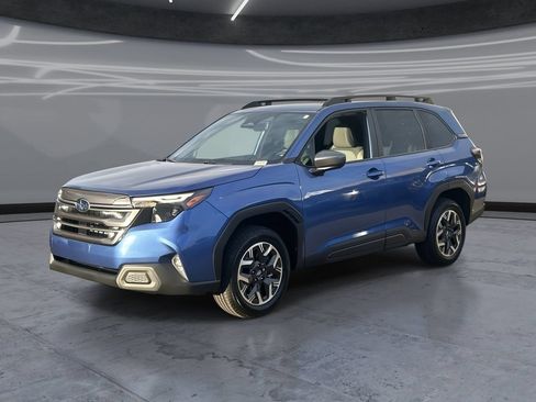 New 2026 Subaru Forester Premium AWD/4WD image 1