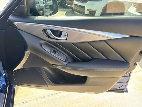 Used 2016 INFINITI Q50 Red Sport 400 image 19