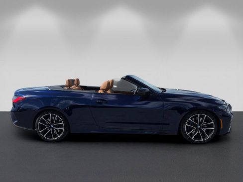 Used 2022 BMW 430i Convertible w/ M Sport Package RWD image 3
