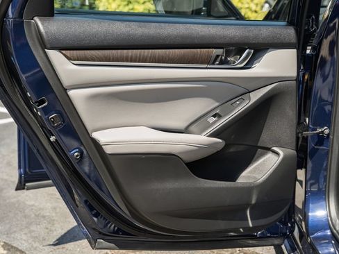Used 2018 Honda Accord Touring image 36