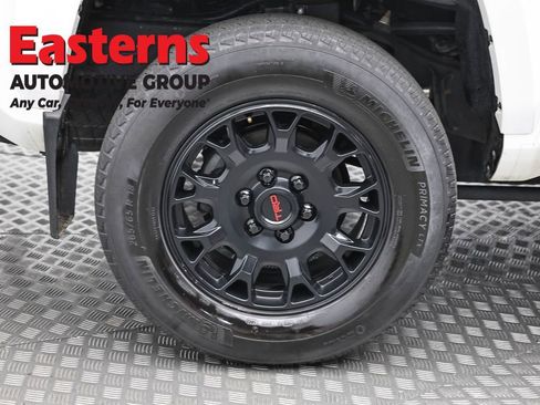 Used 2024 Toyota Tacoma TRD Sport w/ TRD Sport Upgrade Package AWD/4WD image 34