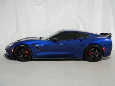 Used 2016 Chevrolet Corvette Stingray Coupe w/ 2LT Preferred Equipment Group RWD image 2
