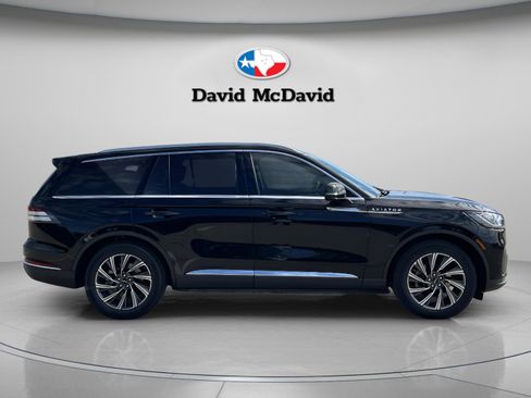 New 2026 Lincoln Aviator 2WD image 13
