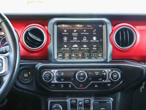Used 2022 Jeep Gladiator Rubicon AWD/4WD image 16