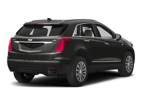 Used 2017 Cadillac XT5 Luxury w/ Driver Awareness Package AWD/4WD image 2