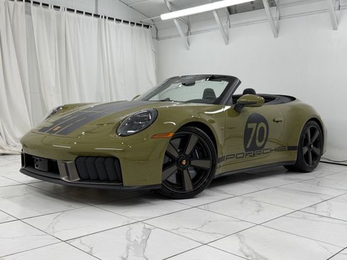 New 2026 Porsche 911 Carrera 4 GTS image 1