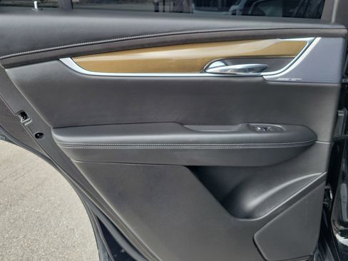 Used 2021 Cadillac XT6 Premium Luxury w/ Platinum Package image 25