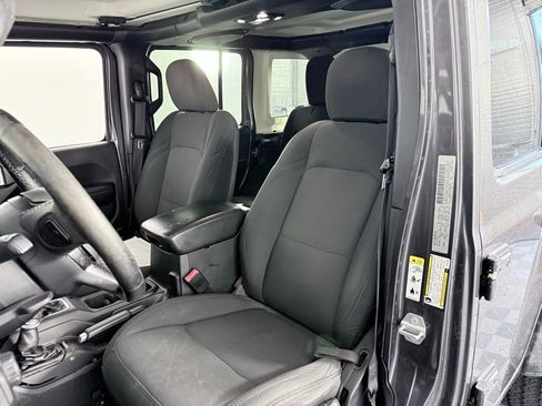 Used 2019 Jeep Wrangler Unlimited Sport S image 10