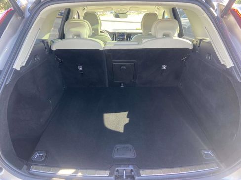 Certified 2023 Volvo XC60 B5 Plus w/ Climate Package image 12