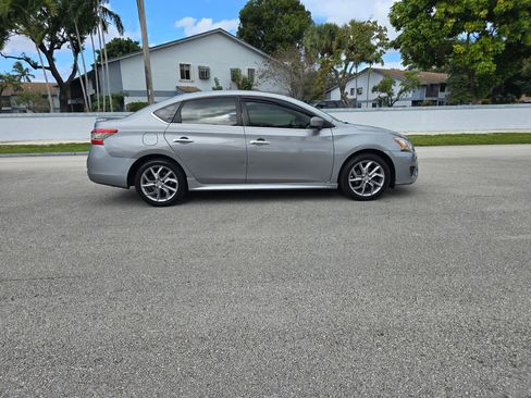 Used 2014 Nissan Sentra SR w/ SR Driver Package image 4