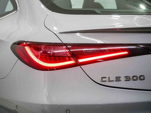 Used 2026 Mercedes-Benz CLE 300 4MATIC Coupe image 9