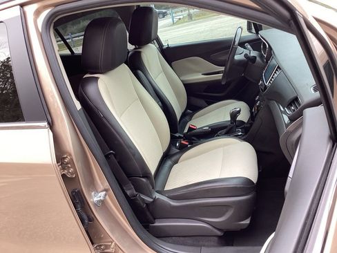 Used 2019 Buick Encore Preferred w/ Safety Package image 32