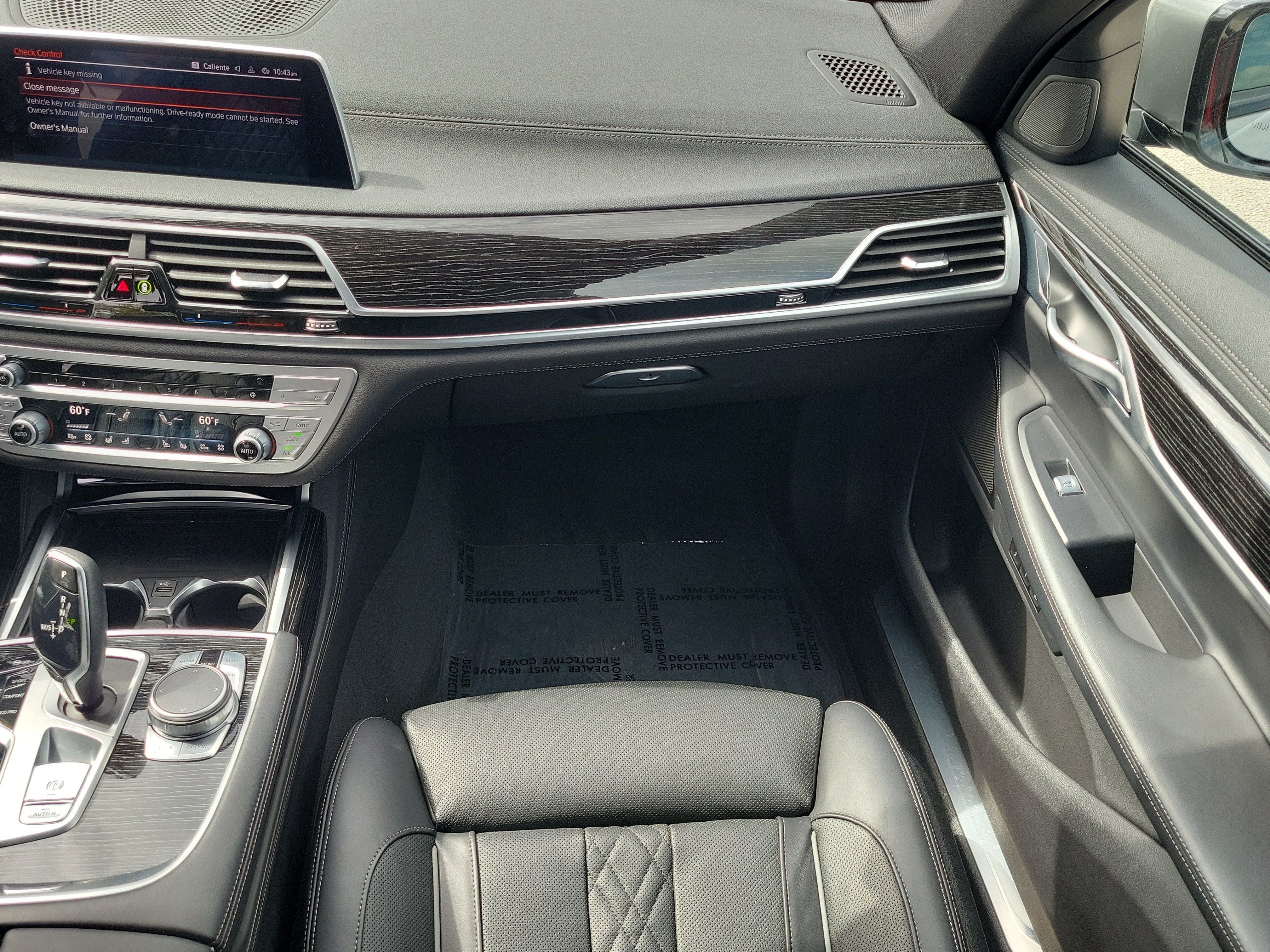 Used 2022 BMW 740i w/ M Sport Package RWD image 17