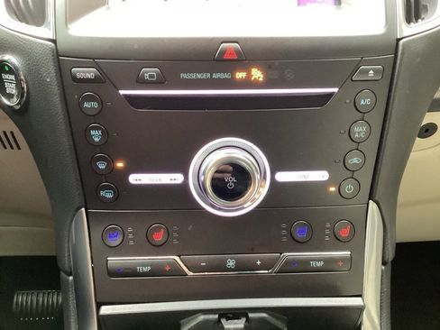 Used 2019 Ford Edge Titanium w/ Equipment Group 301A image 53