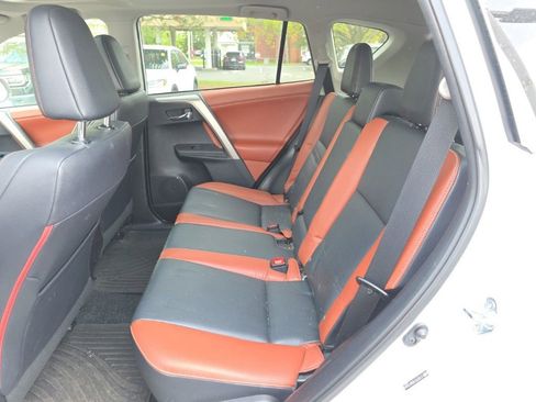 Used 2013 Toyota RAV4 Limited AWD/4WD image 23