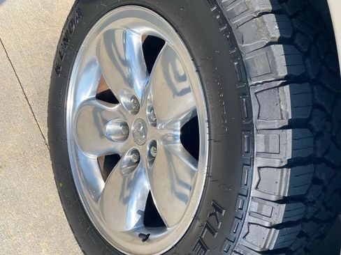 Used 2010 Dodge Ram 1500 Truck Laramie w/ Protection Group AWD/4WD image 11