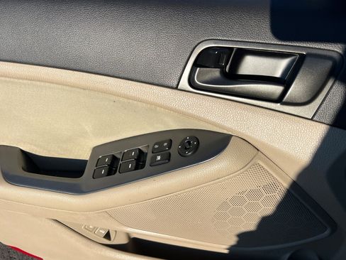 Used 2015 Kia Optima LX image 8