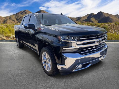 Used 2021 Chevrolet Silverado 1500 LTZ w/ LTZ Premium Package AWD/4WD image 3