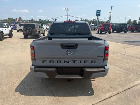 Used 2026 Nissan Frontier SV w/ SV Convenience Package AWD/4WD image 5