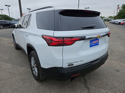 Used 2022 Chevrolet Traverse LT AWD/4WD image 8