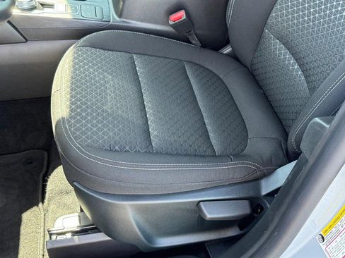 Used 2025 Ford Escape Active AWD/4WD image 22