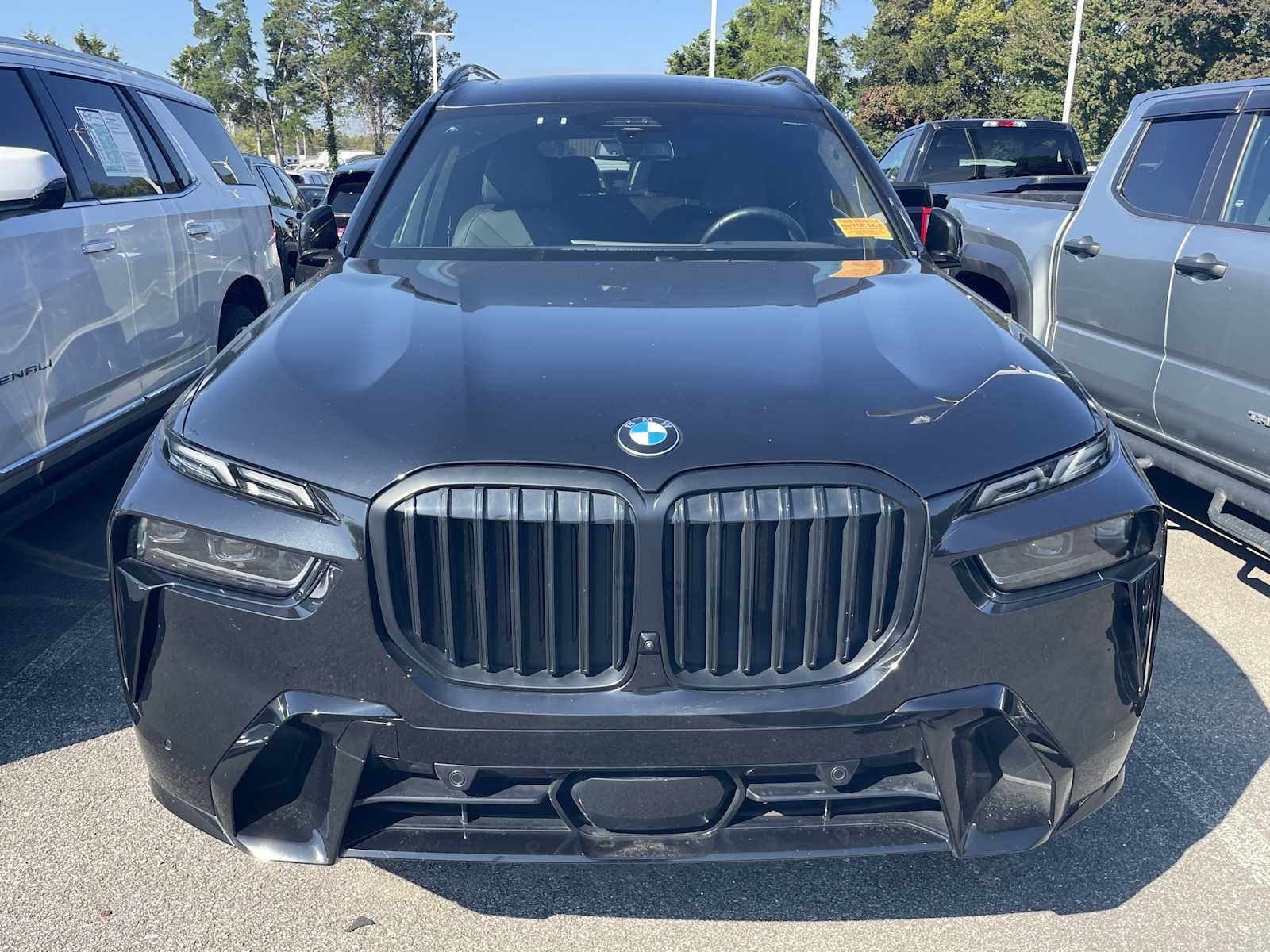 Used 2025 BMW X7 xDrive40i w/ M Sport Package AWD/4WD image 2