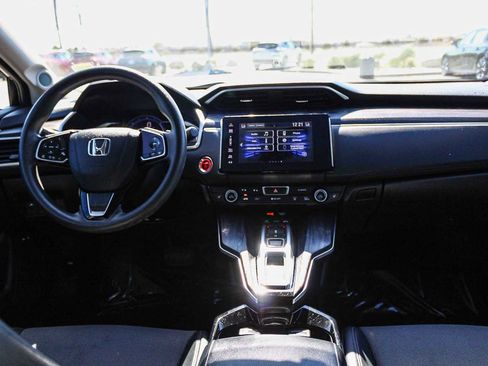 Certified 2019 Honda Clarity Plug-In Hybrid image 11
